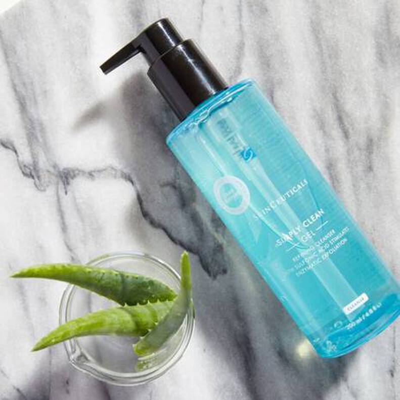 SkinCeuticals SIMPLY CLEAN